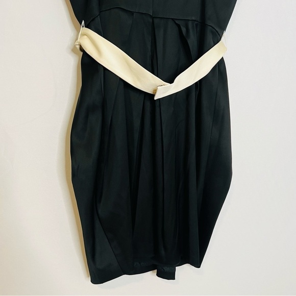 NWT! BCBG Maxazria Black Stretch Satin One-Shoulder Cokctail Dress. Size 6. - Picture 12 of 15